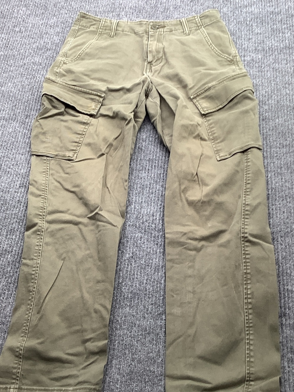 Levi's Olive Green Cargo Pants with Side Pockets